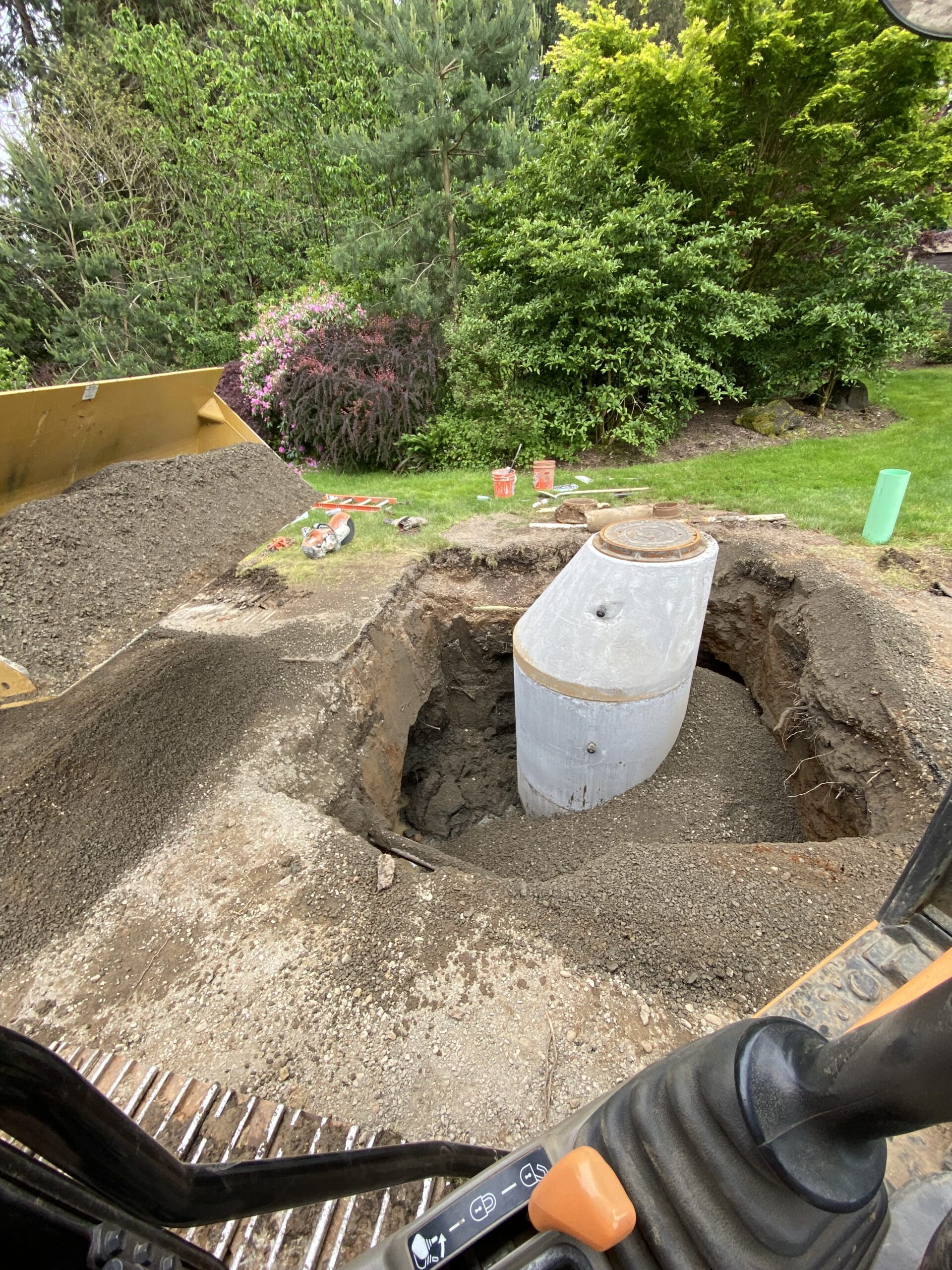 185th St Sewer Extension - backyard